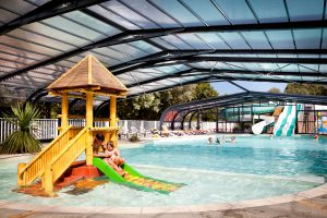 Camping Longeville-sur-Mer Le Petit Rocher piscine couverte