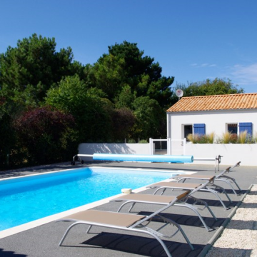 location-vacances-talmont-st-hilaire-villas-guittiere-piscine